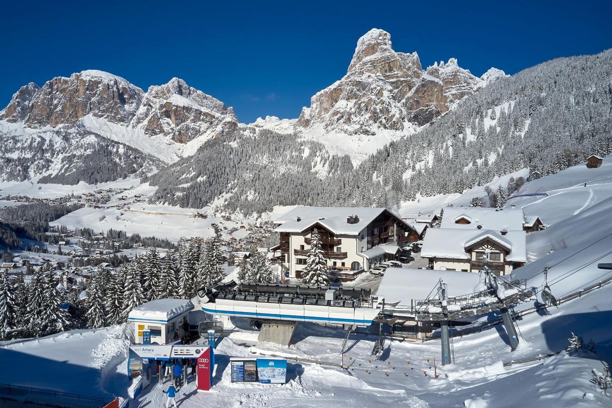 Sporthotel Panorama Corvara In Badia Exterior photo