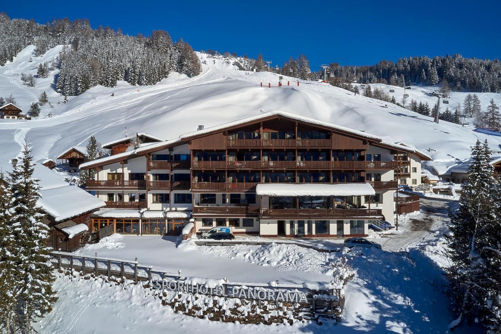 Sporthotel Panorama Corvara In Badia Exterior photo