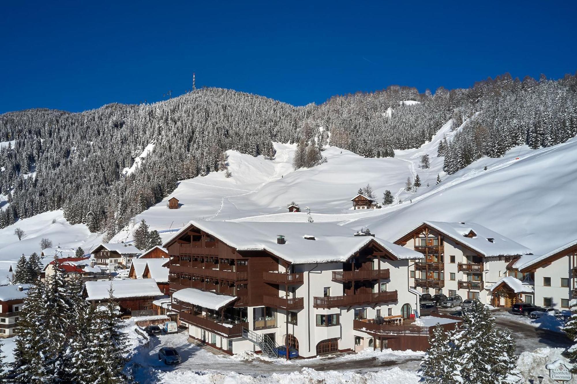 Sporthotel Panorama Corvara In Badia Exterior photo